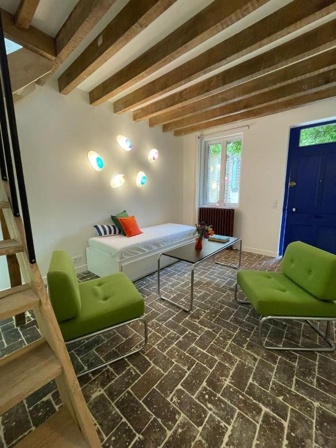 Maison Seize Preaux  Экстерьер фото